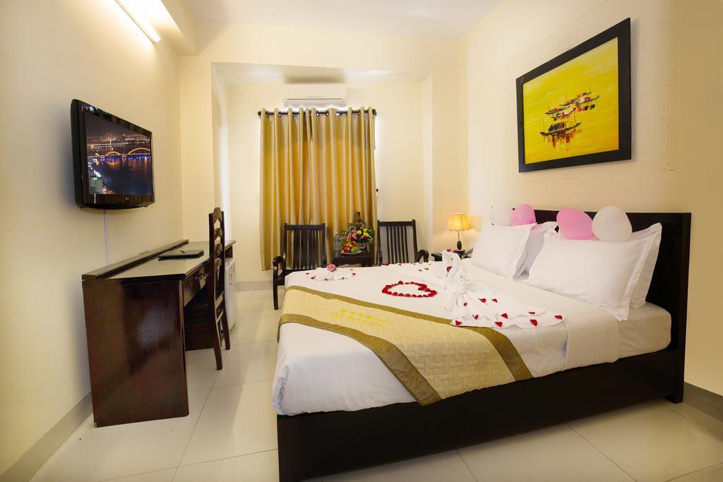 Queen Da Nang Hotel Екстериор снимка